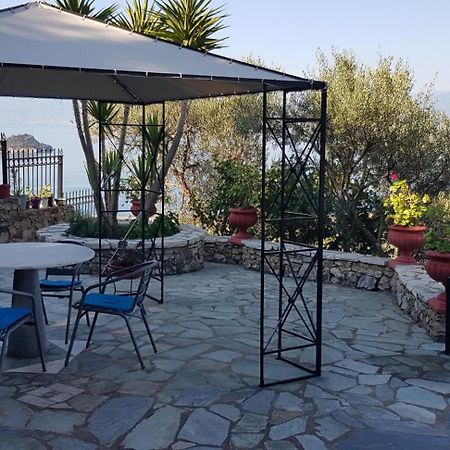 Margherita'S Holidays Home Agios Spyridon  エクステリア 写真
